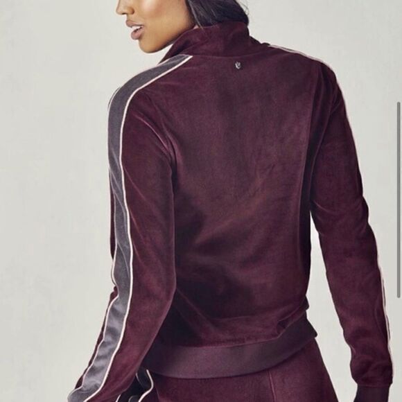 Fabletics Britt Velour Half Zip Pullover - Picture 4 of 8
